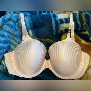 Victoria’s Secret bra